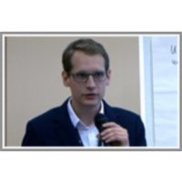 Accepting the XBRL Challenge with Linked Data for Financial Data Integration