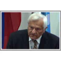 O mladih v znanosti in o potrebi po novem svetovnem redu icon