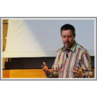 Innovation Through Design Thinking icon