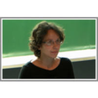 V vsegenomski meta analizi identificiranih 56 lokusov, povezanih z mineralno kostno gostoto, in 14 lokusov, povezanih s tveganjem za zlome